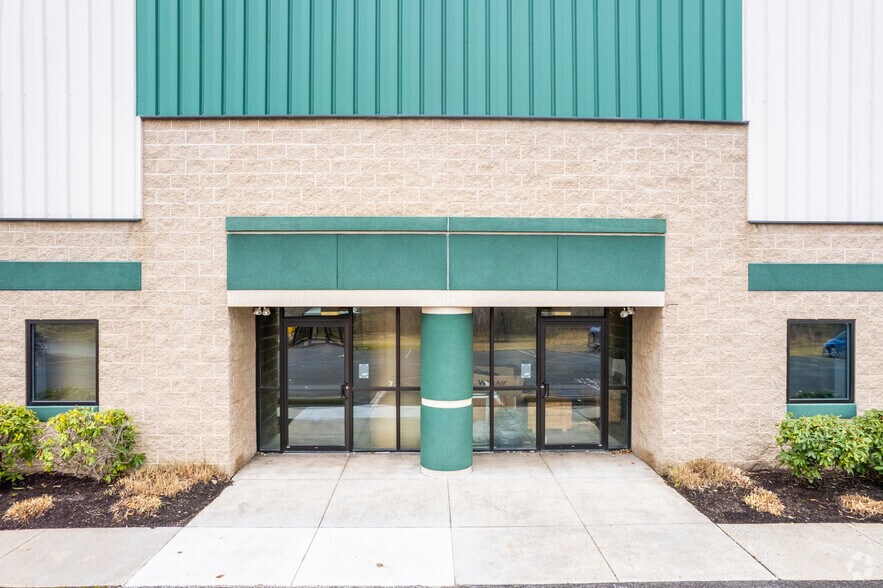 1110 Hanover St, Wilkes-Barre, PA à louer - Photo de l’immeuble – Image 2 sur 6