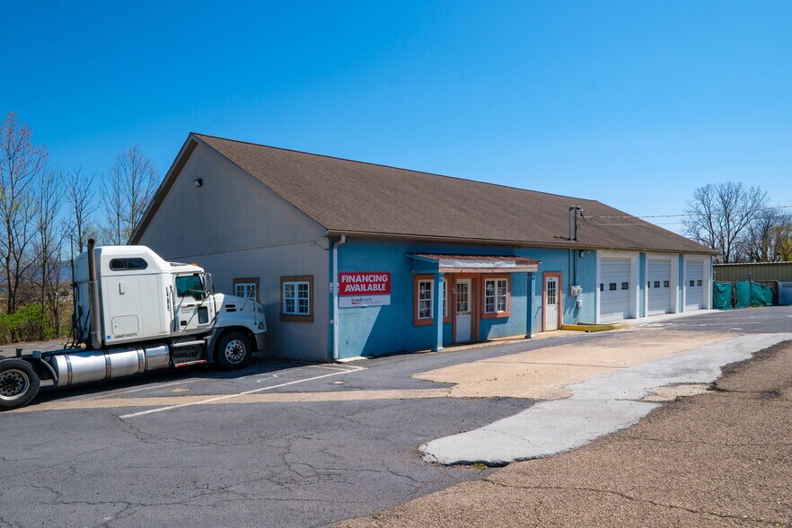 1090 Virginia Ave, Harrisonburg, VA à vendre - Photo de l’immeuble – Image 3 sur 25