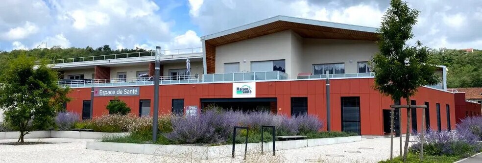 Bureau dans Le Creusot à louer - Photo de l’immeuble – Image 2 sur 2