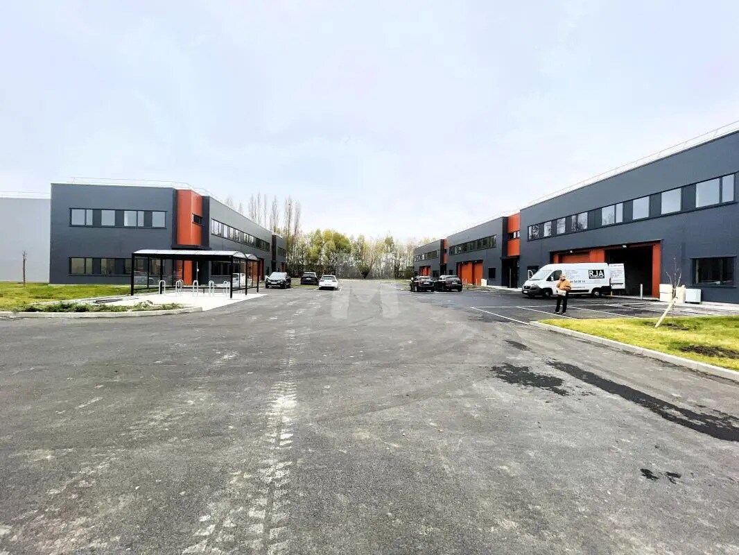 Local d’activités dans Brétigny-sur-Orge à louer Photo de l’immeuble– Image 1 sur 10