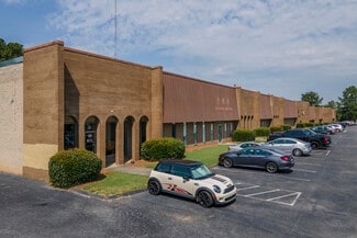 Plus de détails pour 2065 Peachtree Industrial Ct, Atlanta, GA - Industriel/Logistique à louer