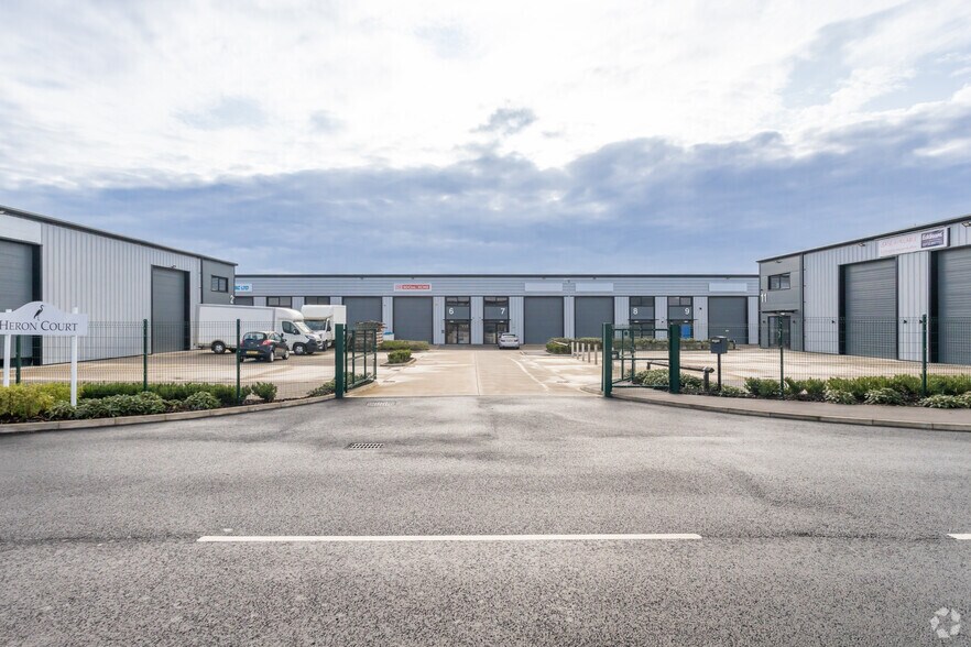 Falcon Way, Yaxley à louer - Photo de l’immeuble – Image 2 sur 4