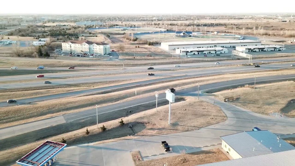 3900-3940 E I 240 Service Rd, Oklahoma City, OK à vendre - Vidéo sur l’annonce professionnelle – Image 2 sur 18