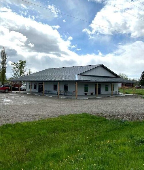 50 N Main St, Hill Spring, AB à vendre - Photo de l’immeuble – Image 2 sur 2