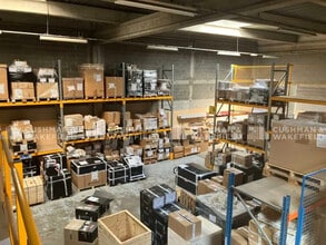 Local d’activités dans Vitrolles à louer Photo intérieure– Image 1 sur 6