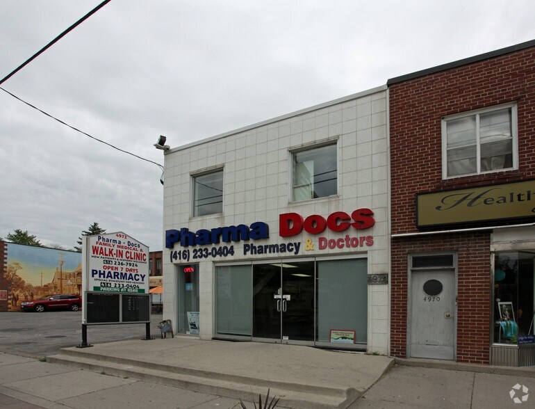 4972 Dundas St W, Toronto, ON à louer - Photo de l’immeuble – Image 3 sur 4