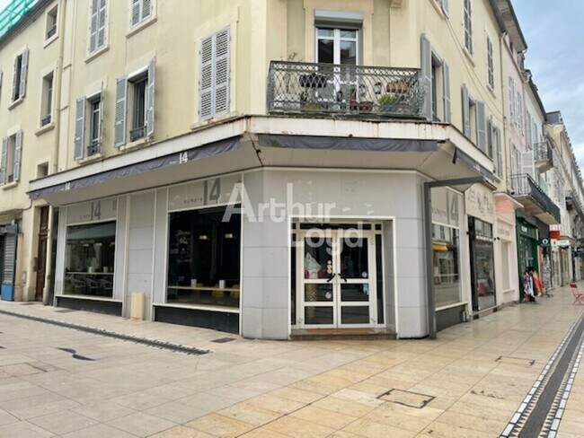 Plus de détails pour Local commercial à vendre
