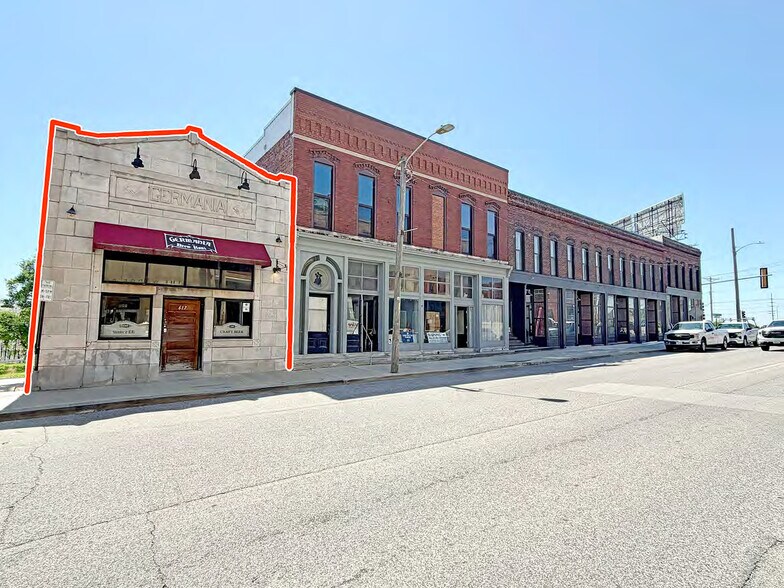 617 E Broadway St, Alton, IL à louer - Photo de l’immeuble – Image 1 sur 25