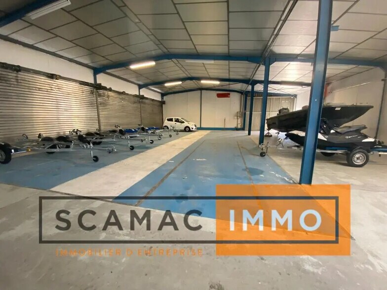 Industriel/Logistique dans Avignon à louer - Photo de l’immeuble – Image 2 sur 7