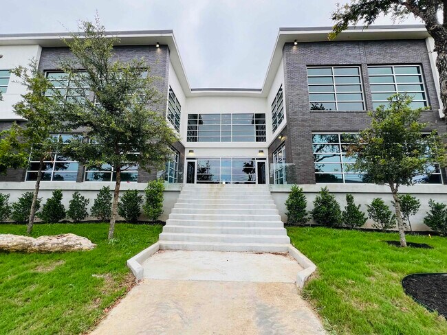 Plus de détails pour 8701 Menchaca Rd, Austin, TX - Bureau à vendre