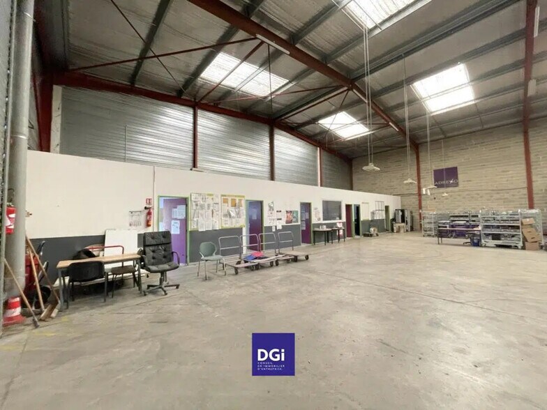 Local d’activités dans Nîmes à louer - Photo intérieure – Image 3 sur 4
