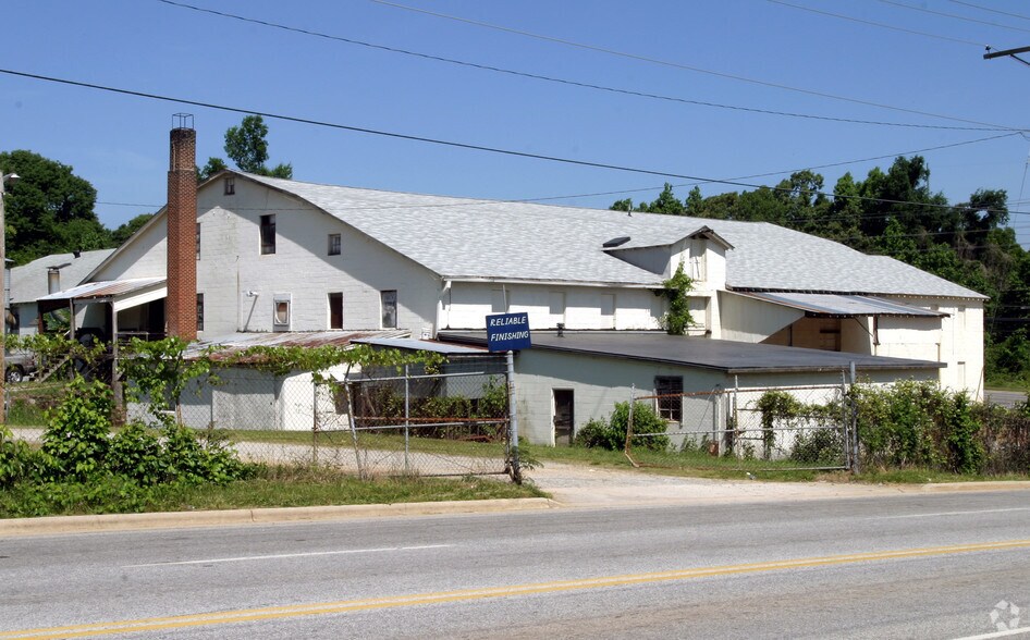 1734 E Martin Luther King Jr Dr, High Point, NC à vendre - Photo de l’immeuble – Image 3 sur 4