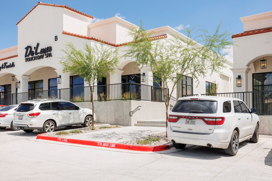 7451 Paseo Del Norte Blvd, El Paso, TX à vendre - Photo de l’immeuble – Image 2 sur 3