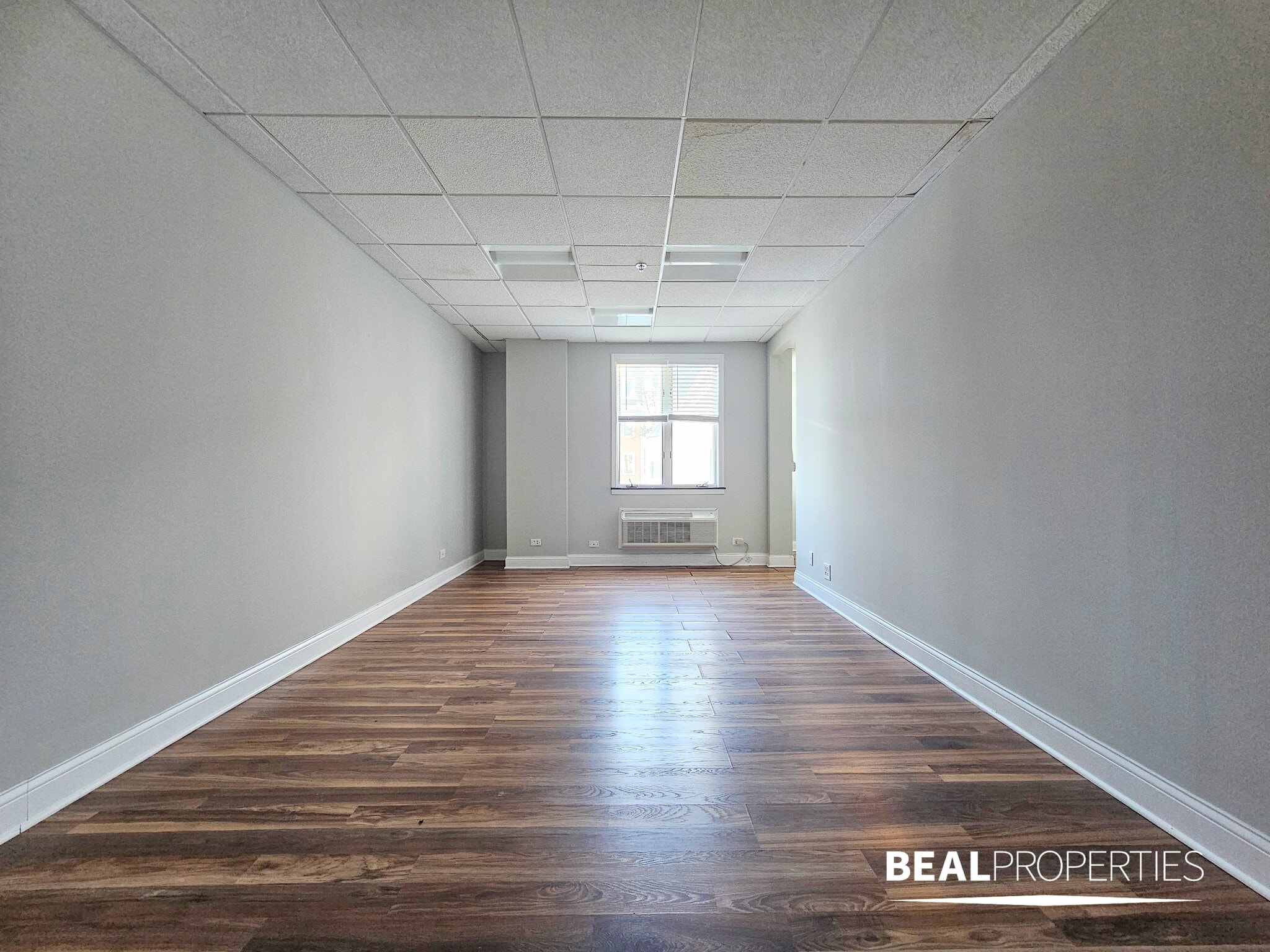 300-310 Happ Rd, Northfield, IL à louer Photo intérieure– Image 1 sur 6