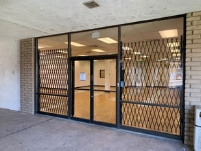 4405-4437 Ming Ave, Bakersfield, CA à louer Photo intérieure– Image 2 sur 5