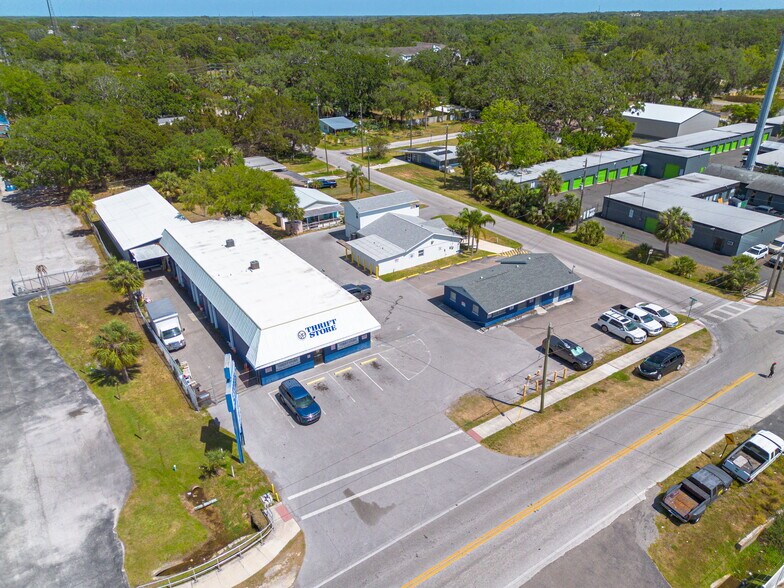 7944 Grand Blvd, Port Richey, FL à vendre - Photo de l’immeuble – Image 2 sur 54