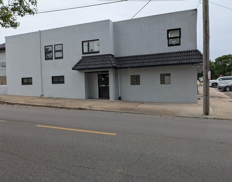 2404 Highly St, Saint Joseph, MO à louer - Photo de l’immeuble – Image 1 sur 20