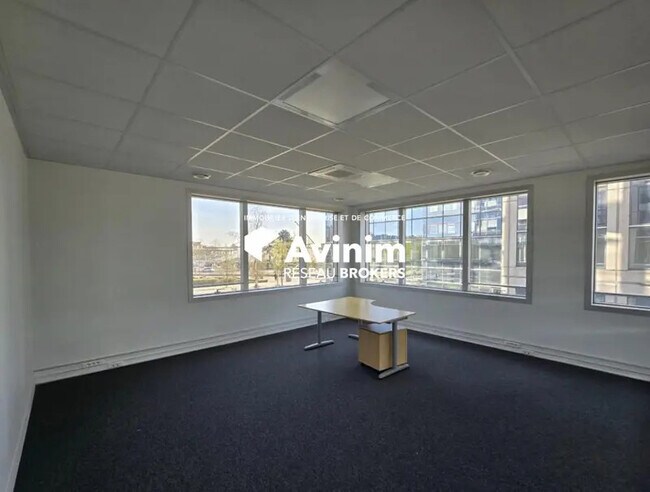 Plus de détails pour Bureau à vendre