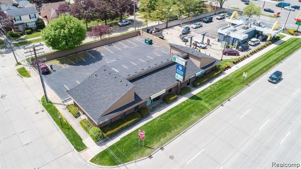 15201-15401 Southfield Rd, Allen Park, MI à louer - Photo de l’immeuble – Image 1 sur 8