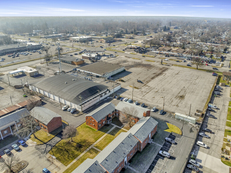 300 N Inkster Rd, Dearborn Heights, MI à louer - Photo de l’immeuble – Image 3 sur 8