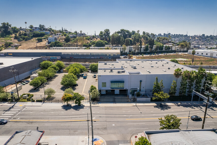 4790 Valley Blvd, Los Angeles, CA à vendre - Photo de l’immeuble – Image 3 sur 33