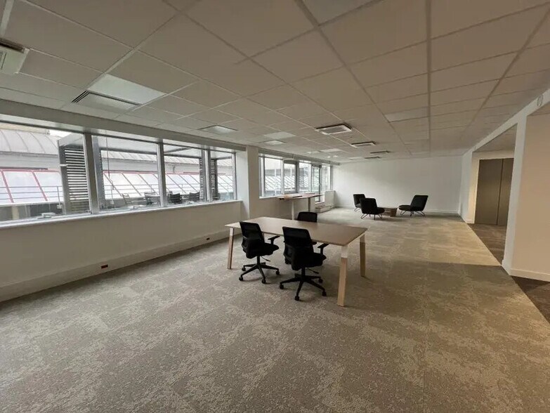 39 Rue Du Gouverneur Général Eboué, Issy-les-Moulineaux à louer - Photo intérieure – Image 3 sur 13