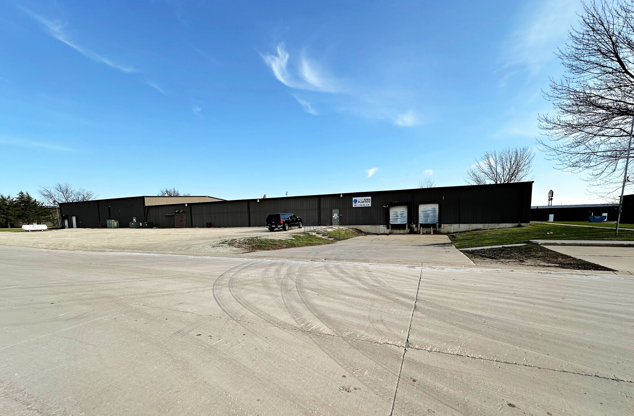 601 17th St SE, Independence, IA à vendre Photo principale– Image 1 sur 9