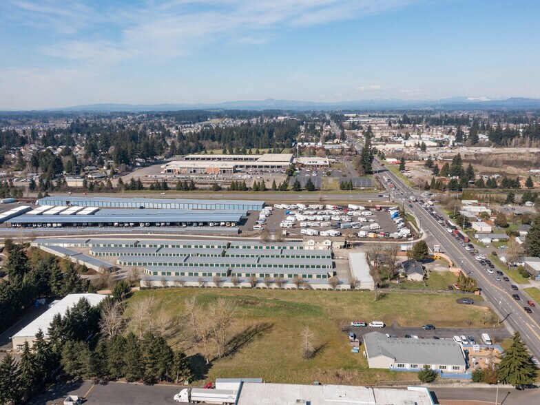 7806 NE 117th Ave, Vancouver, WA à vendre - Photo de l’immeuble – Image 3 sur 5