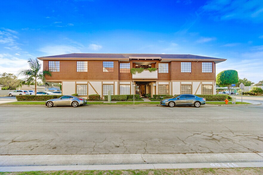 729-750 E Chapman Ave, Orange, CA à vendre - Photo de l’immeuble – Image 2 sur 5