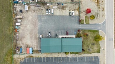 201 United Dr, Kalispell, MT à louer Photo intérieure– Image 2 sur 10