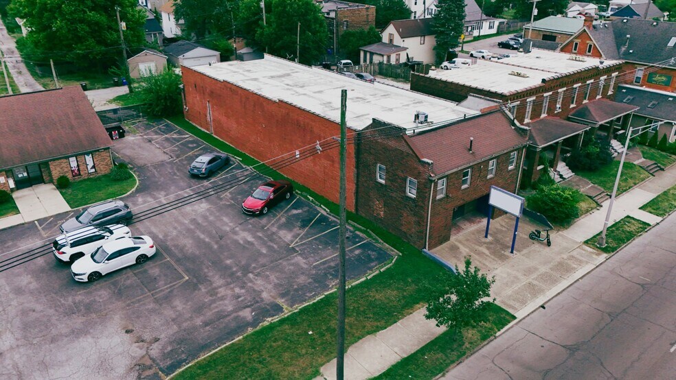 1570 S High St, Columbus, OH à vendre - Photo de l’immeuble – Image 1 sur 13