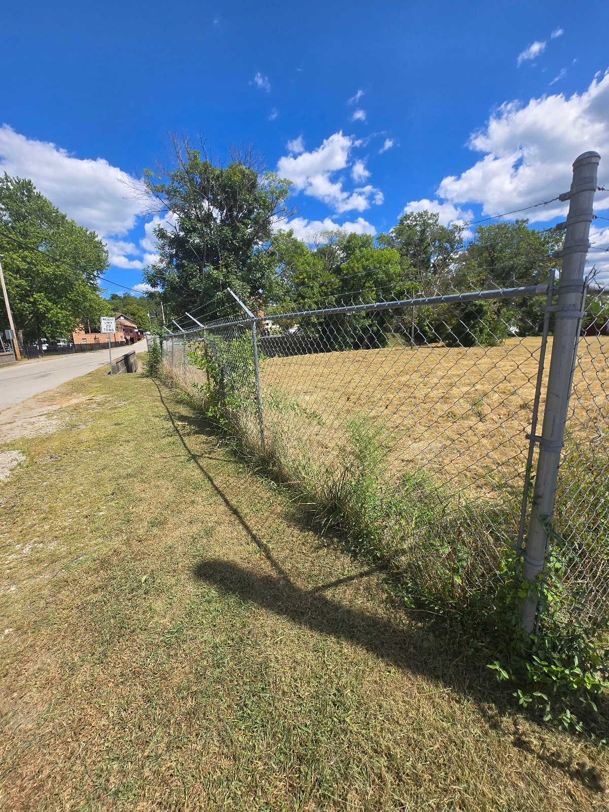 9999 Mill Street, Campton, KY à vendre Photo principale– Image 1 sur 5