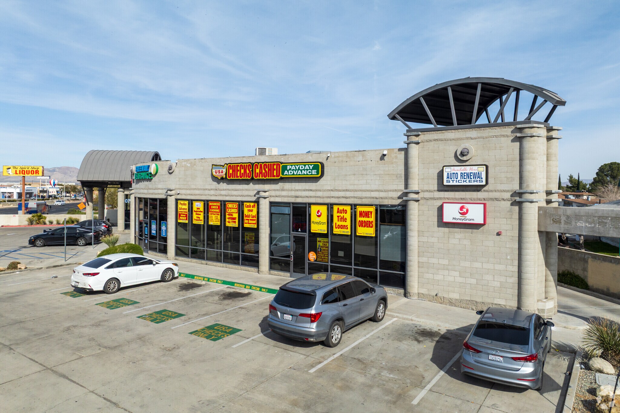 14201 7th St, Victorville, CA à louer Photo de l’immeuble– Image 1 sur 10