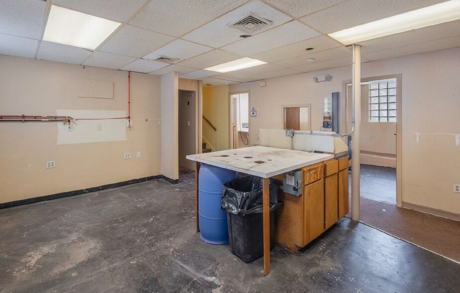 25-29 Spring St, Waltham, MA à vendre - Photo de l’immeuble – Image 3 sur 8