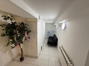 28-28A Scot Ln, Doncaster à louer Photo de l’immeuble– Image 1 sur 3