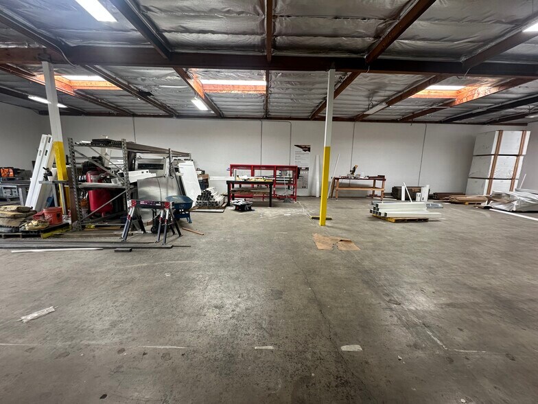 14258 Valley Blvd, City Of Industry, CA à louer - Photo de l’immeuble – Image 3 sur 30