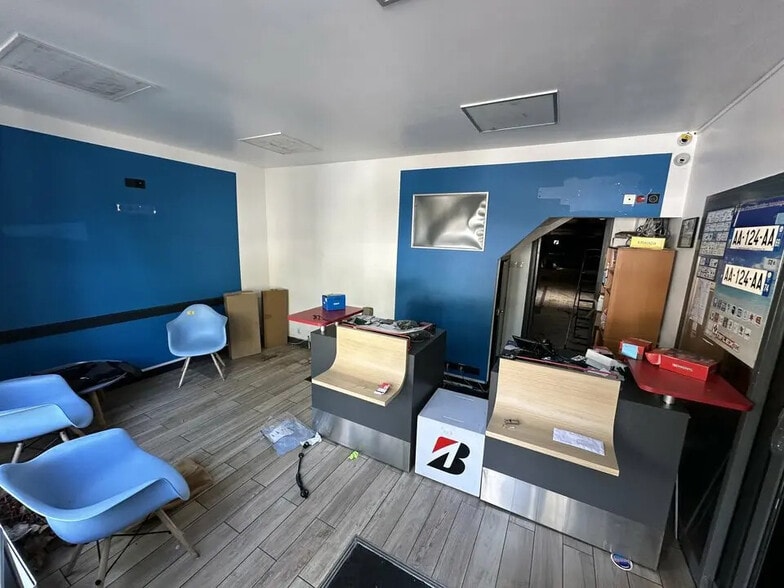 Local commercial dans Maisons-Alfort à louer - Photo intérieure – Image 2 sur 4