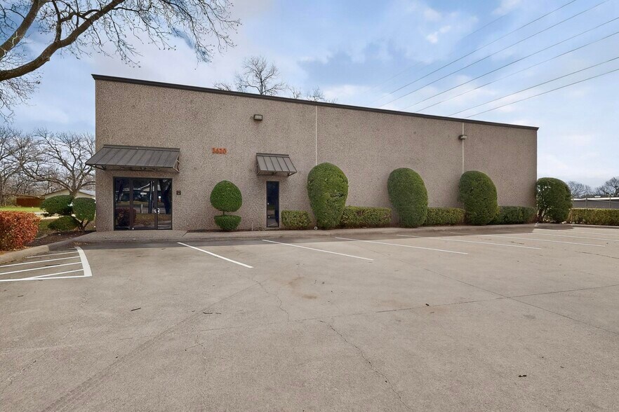 2620 Carson St, Haltom City, TX à louer - Photo de l’immeuble – Image 1 sur 27