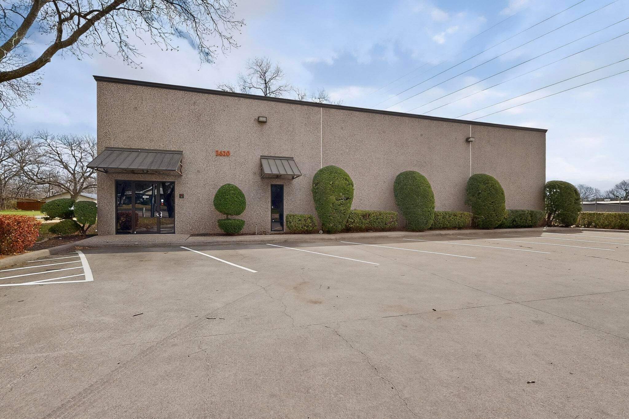2620 Carson St, Haltom City, TX à louer Photo de l’immeuble– Image 1 sur 28
