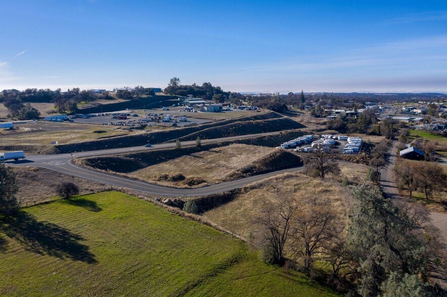 135 Central Eureka Dr, Sutter Creek, CA à vendre - Photo de l’immeuble – Image 2 sur 9