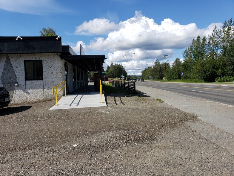 1019 College Rd, Fairbanks, AK à vendre - Photo de l’immeuble – Image 3 sur 4