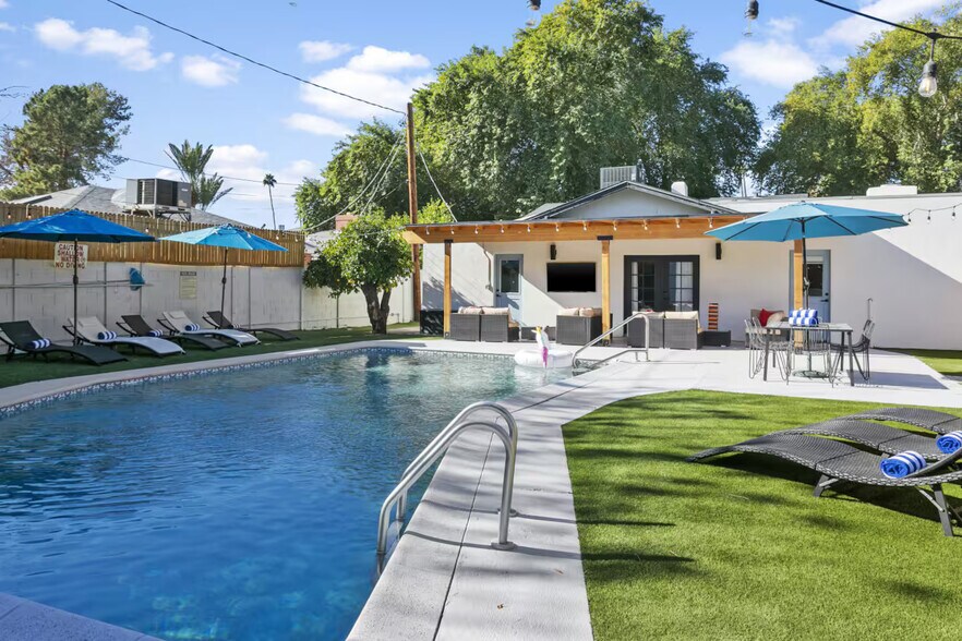 3139 N 40th St, Phoenix, AZ à vendre - Photo de l’immeuble – Image 3 sur 110