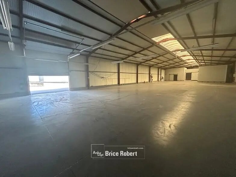 Bureau dans Vénissieux à louer - Photo intérieure – Image 3 sur 4