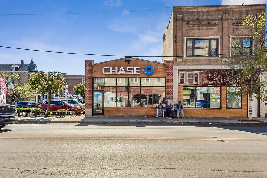 3101 W Cermak Rd, Chicago, IL à louer - Photo de l’immeuble – Image 2 sur 9