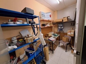 Local commercial dans Sant Joan Despí, Barcelona à louer Photo intérieure– Image 2 sur 9