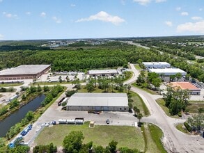 9971 Bavaria Rd, Fort Myers, FL à louer Aérien– Image 1 sur 4