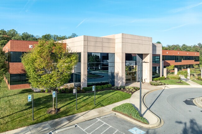 Plus de détails pour 7230 Lee Deforest Dr, Columbia, MD - Bureau aux enchères
