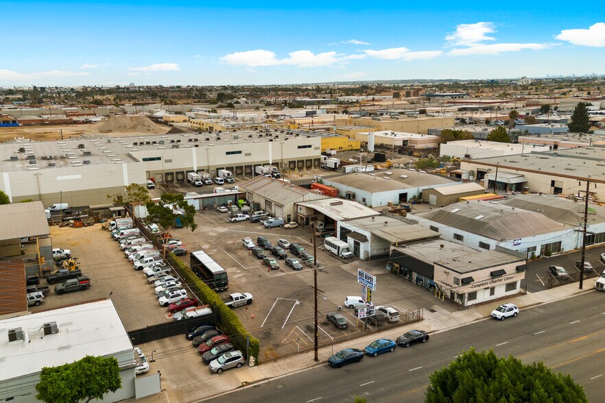 13610 Western Ave, Gardena, CA à louer - Photo de l’immeuble – Image 2 sur 8