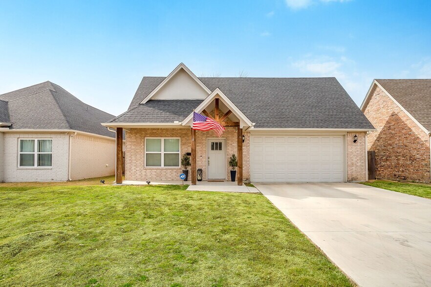 3250 Merida Ave, Fort Worth, TX à vendre - Photo principale – Image 1 sur 1