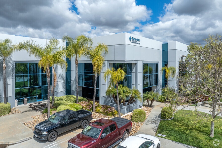 13200 Danielson St, Poway, CA à louer - Photo principale – Image 1 sur 7